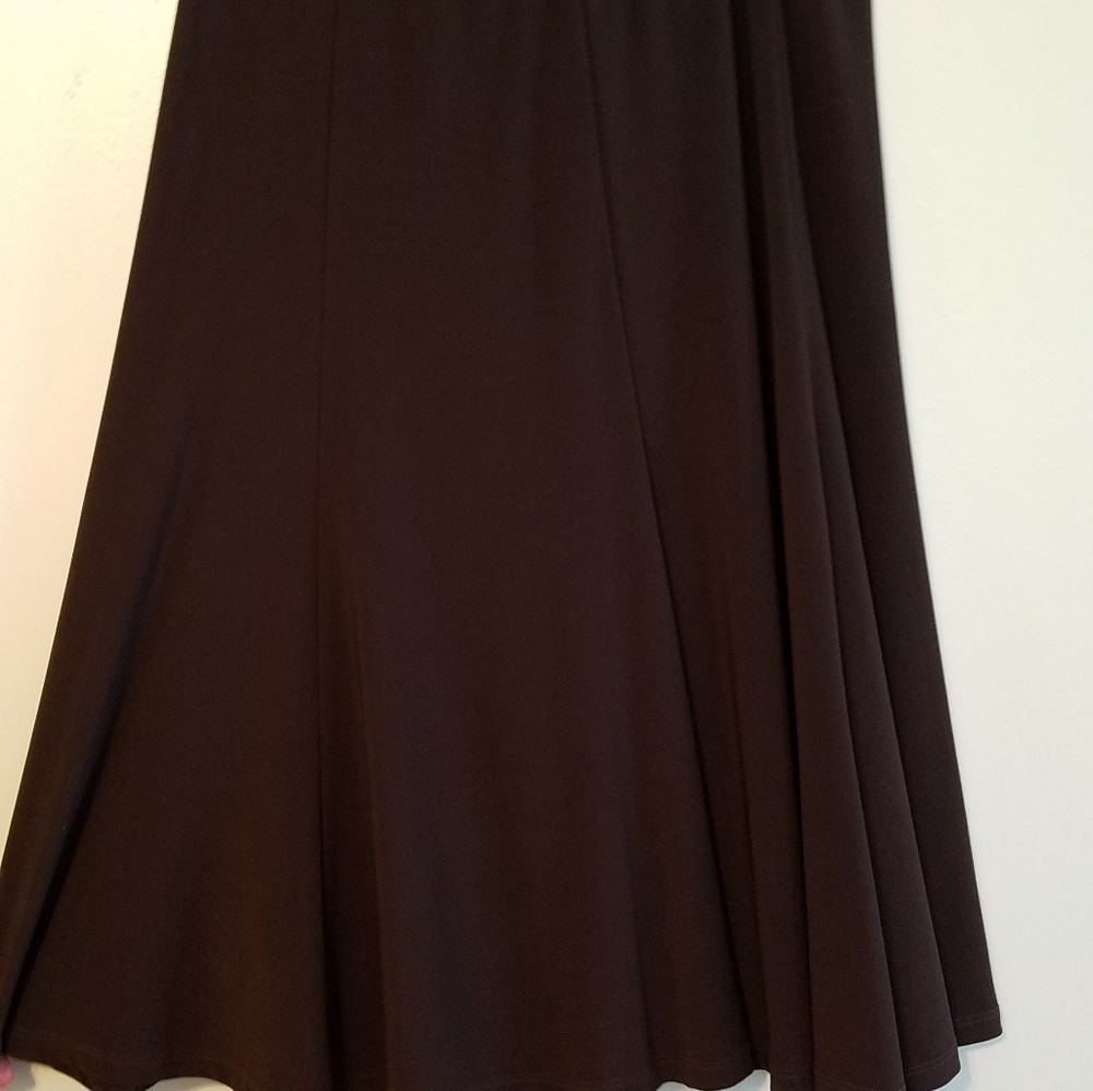Seventh sky skirt size large